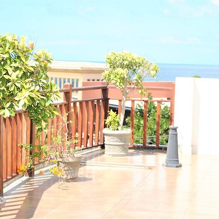 Prego Suites Ettukala Esterno foto