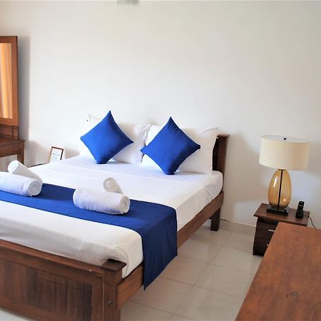 Prego Suites Ettukala Esterno foto