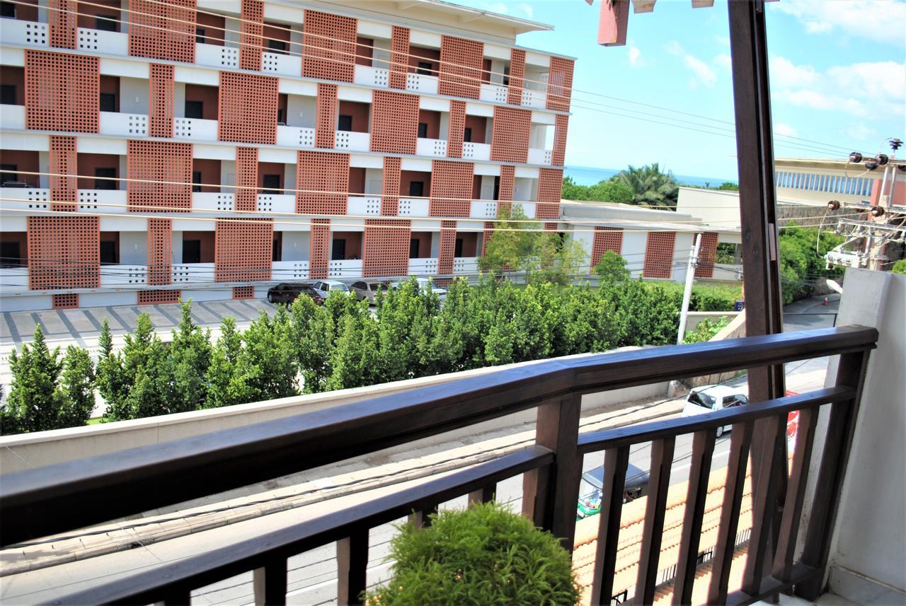 Prego Suites Ettukala Esterno foto