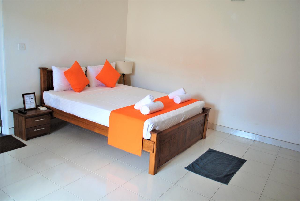 Prego Suites Ettukala Esterno foto