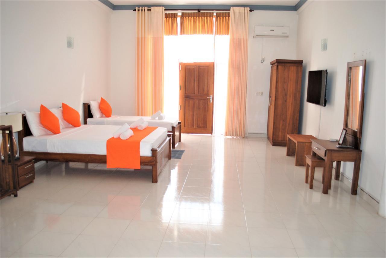 Prego Suites Ettukala Esterno foto