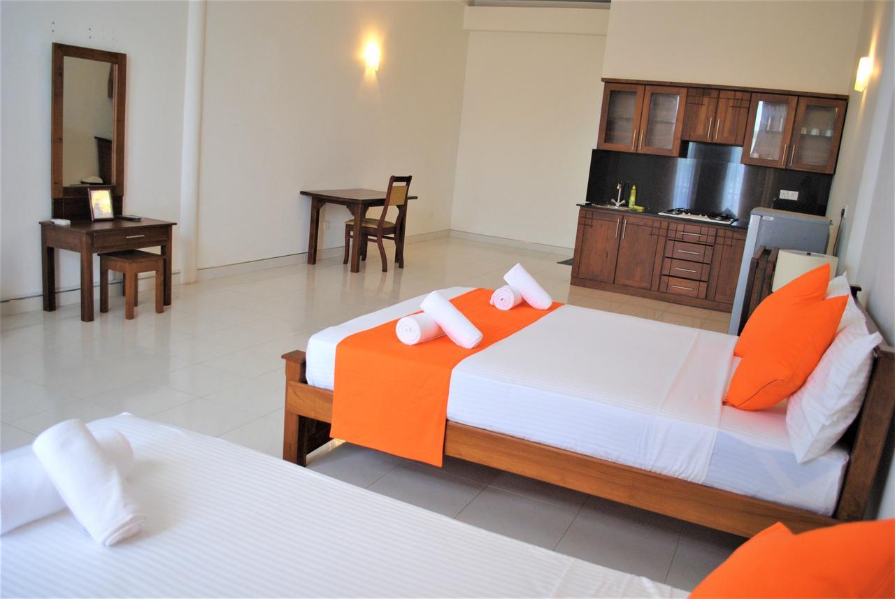 Prego Suites Ettukala Esterno foto