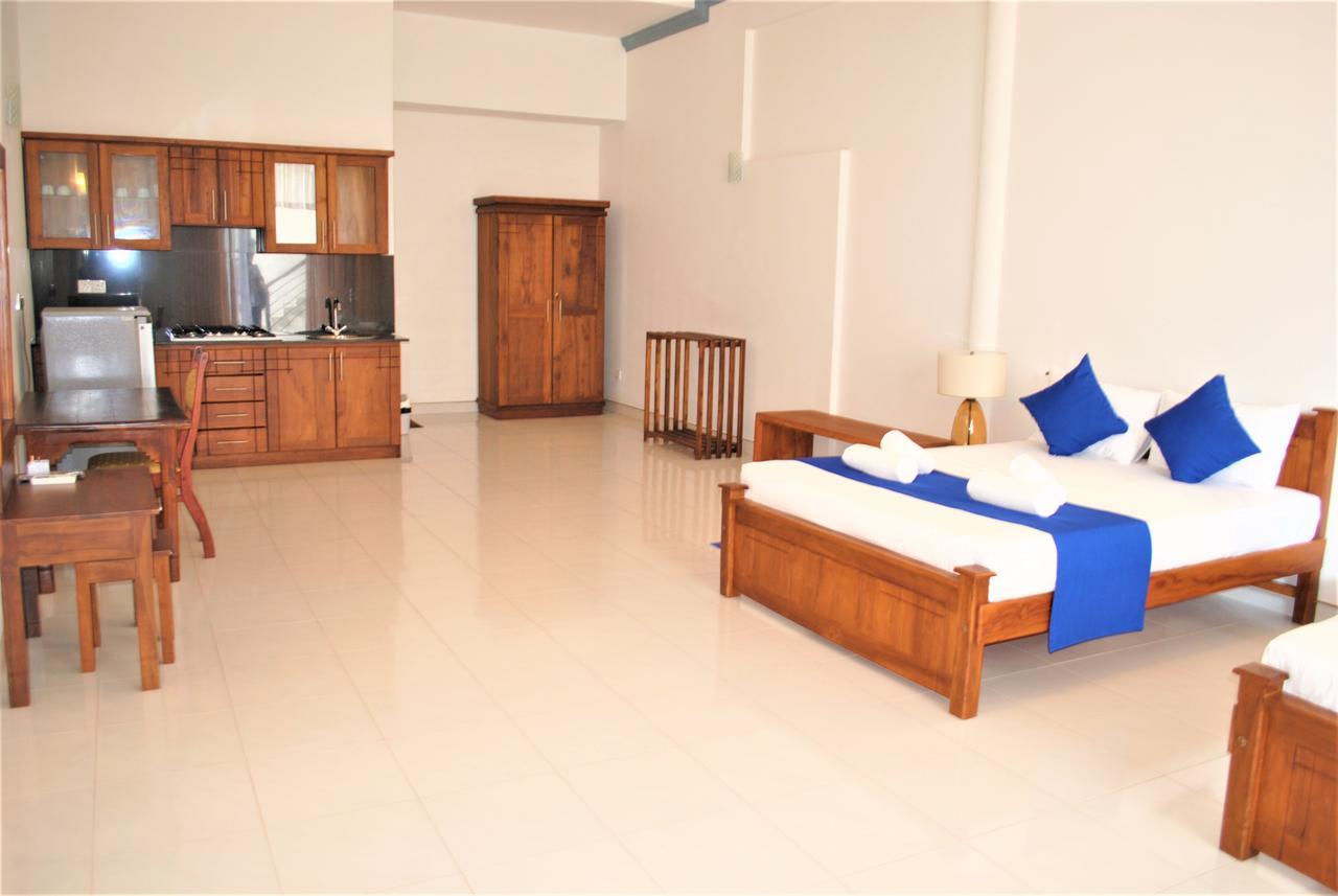 Prego Suites Ettukala Esterno foto