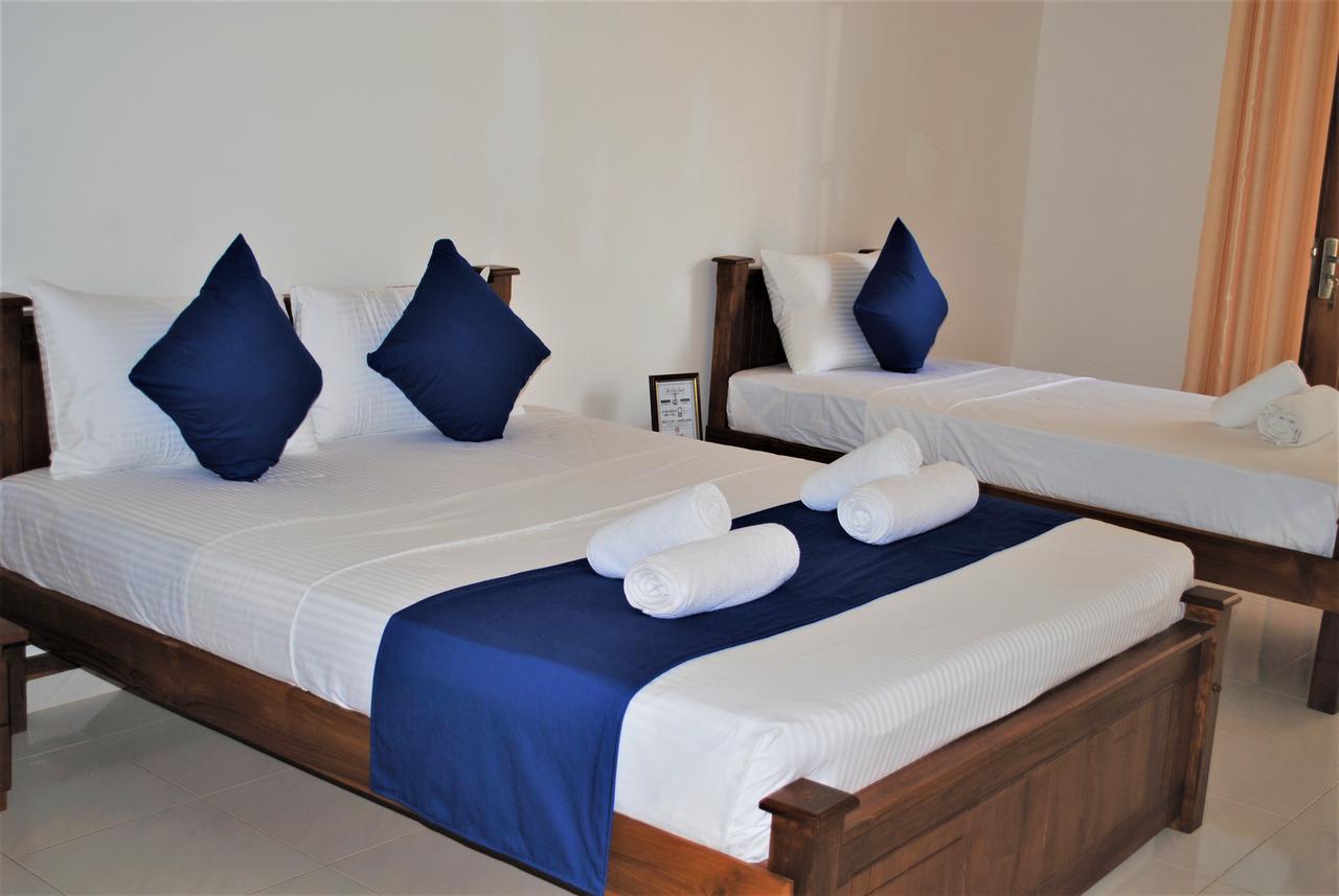 Prego Suites Ettukala Esterno foto