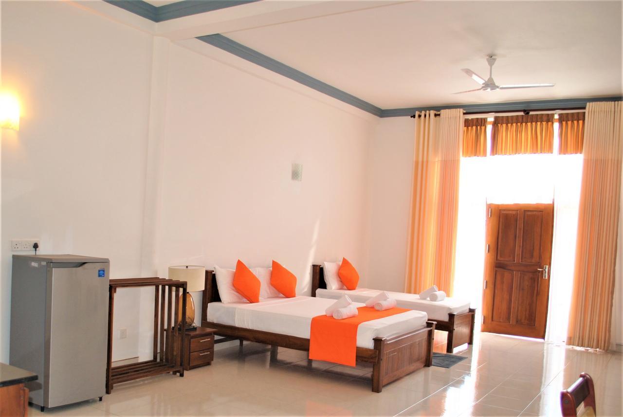 Prego Suites Ettukala Esterno foto