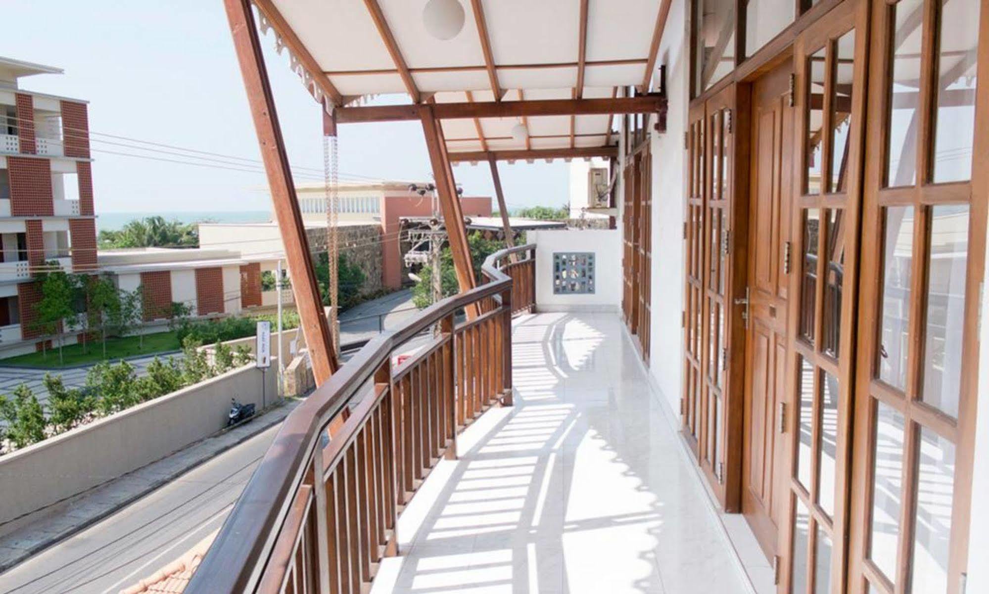 Prego Suites Ettukala Esterno foto