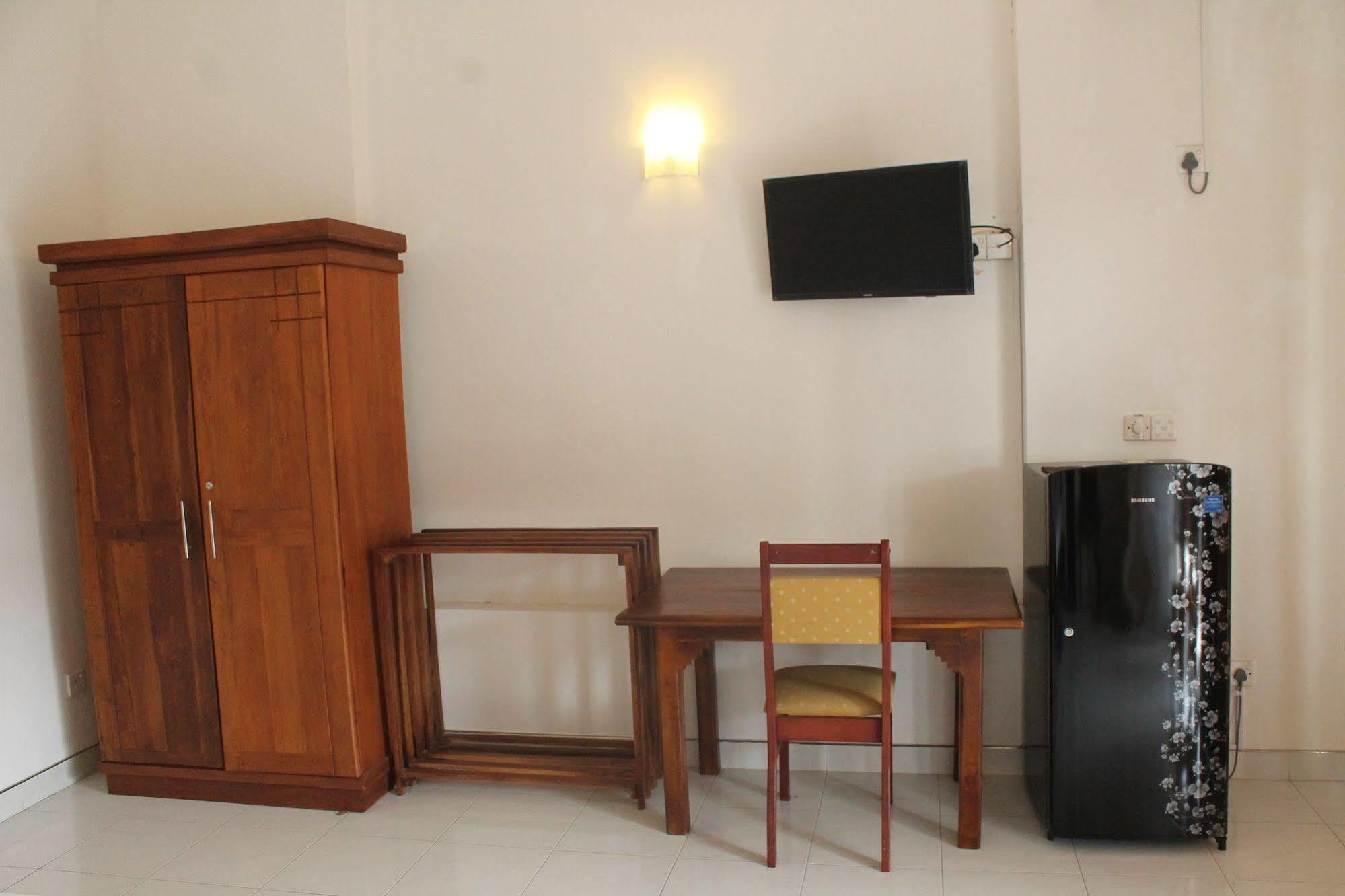Prego Suites Ettukala Esterno foto