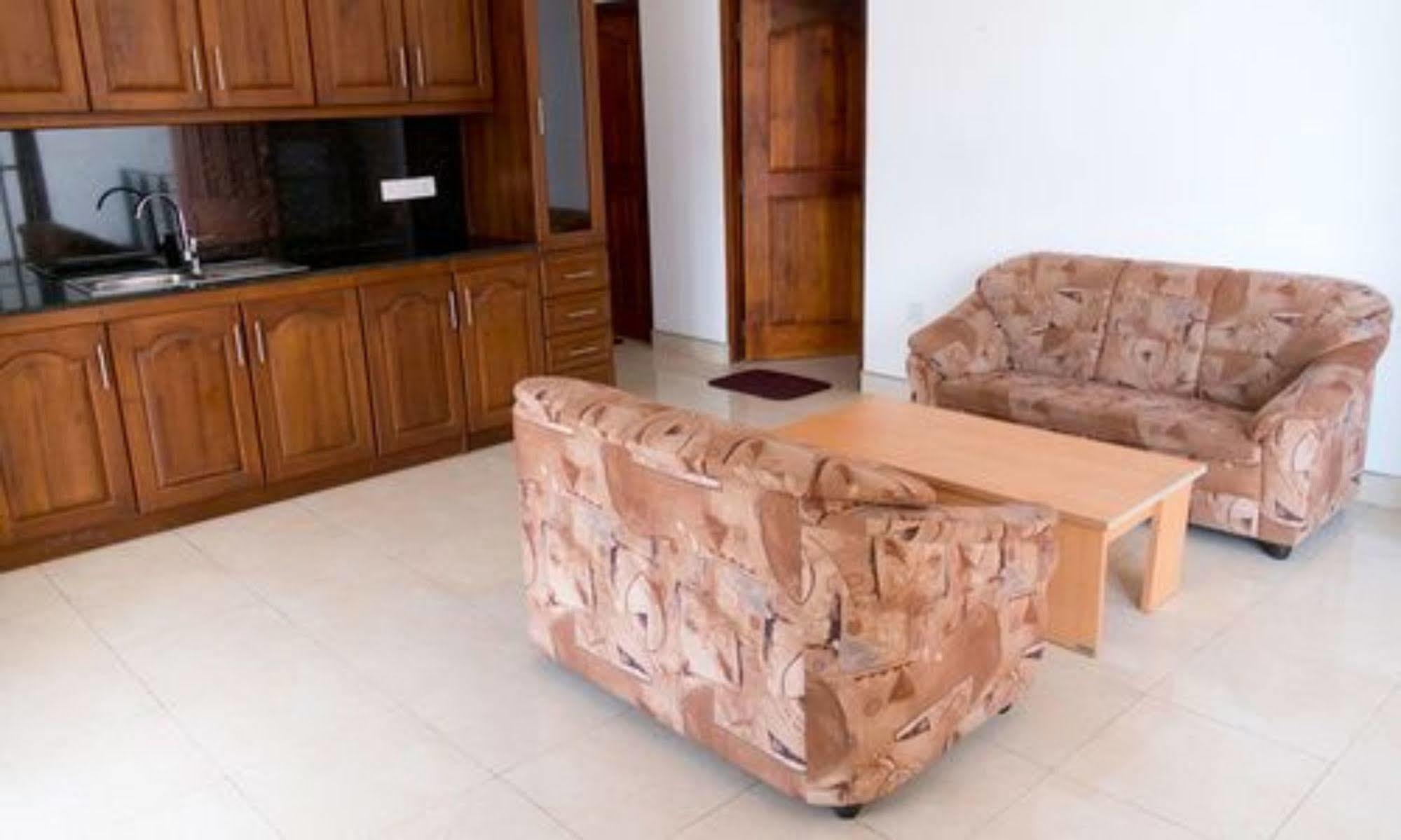 Prego Suites Ettukala Esterno foto